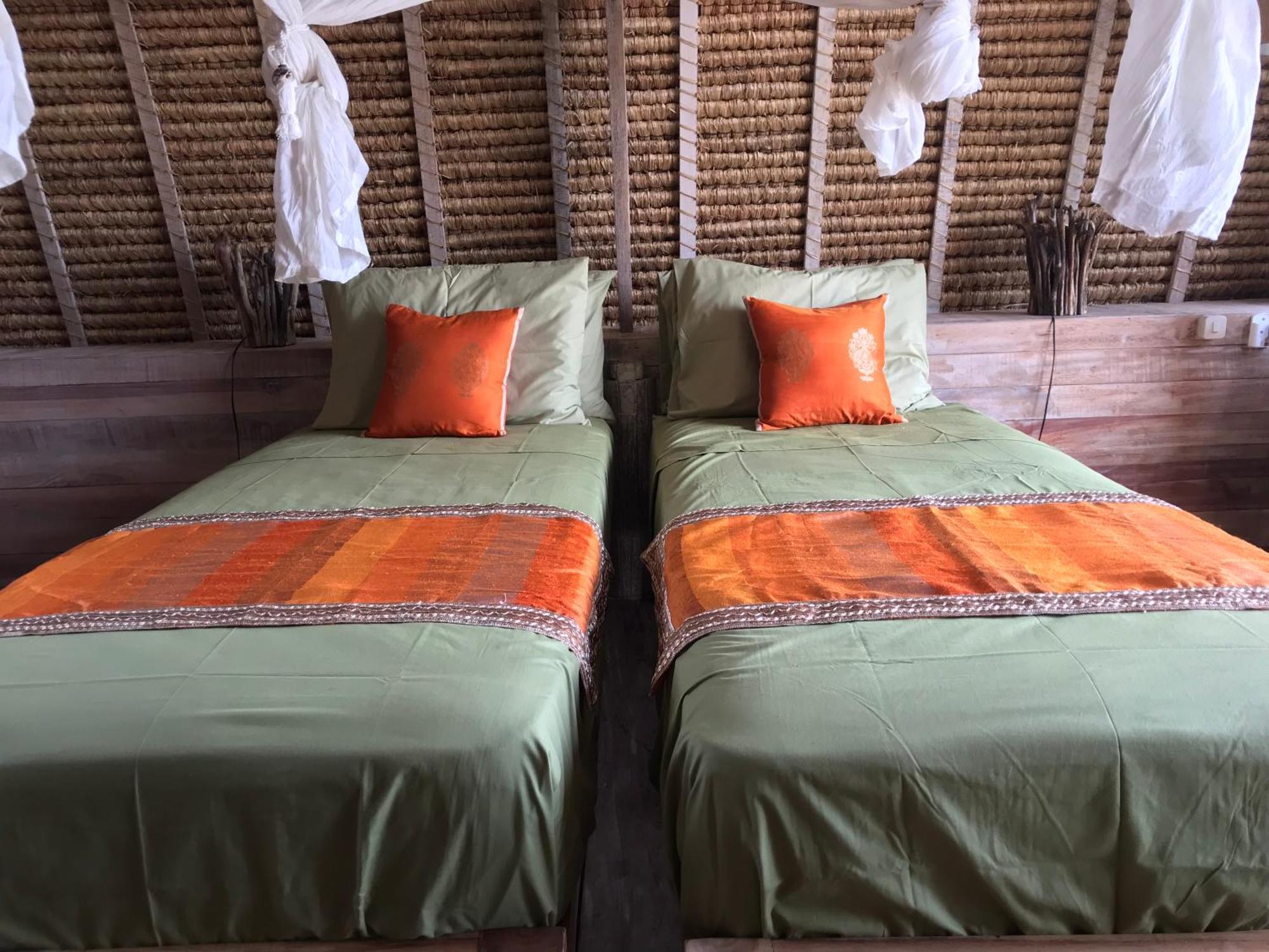 Hotel Alam Karang Gili Gede Exterior foto